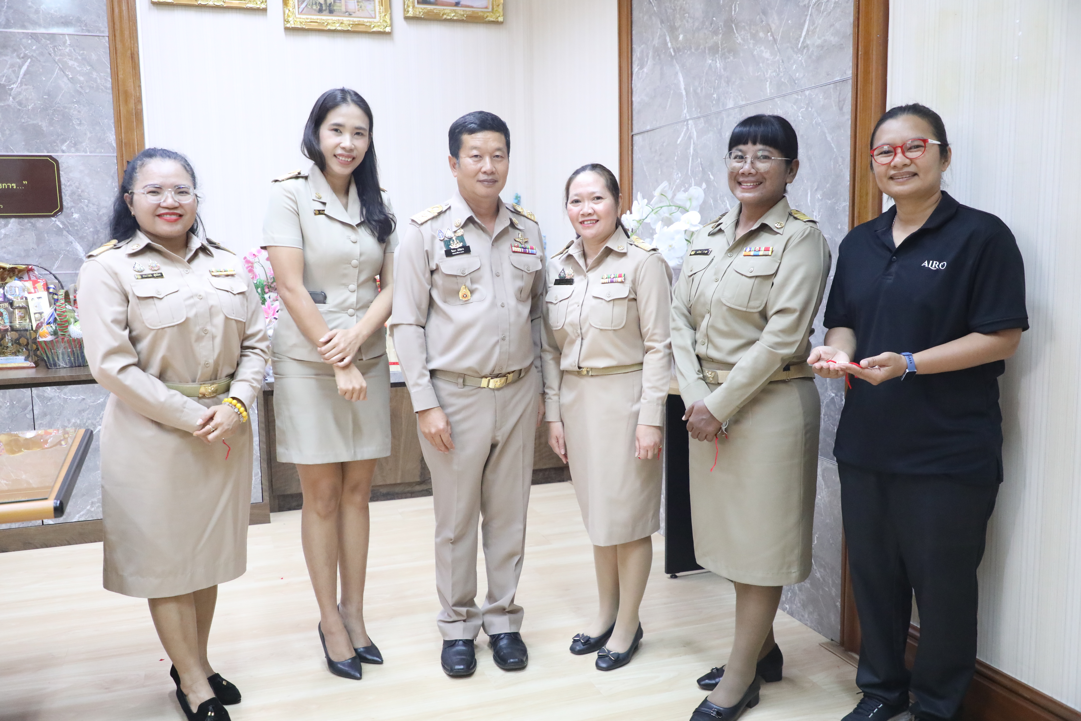 title - ส.ป.ก. ร่วมกัน สวัสดีปีใหม่ ผู้บริหารสำนักงานการปฏิรูปที่ดินเพื่อเกษตรกรรม พร้อมรับพรต้อนรับปีใหม่ 2569